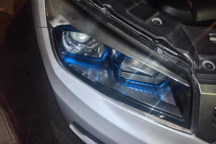 Used Changan CS75 2017 Shangkui Edition 1.5T Manual Fengxiang Model
