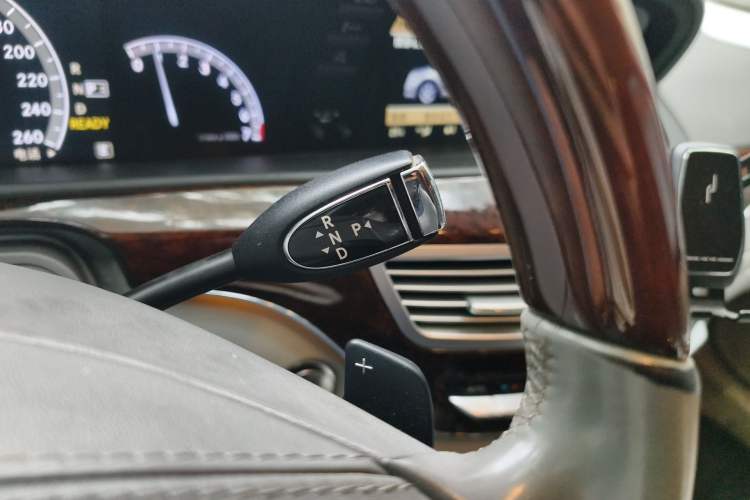 Used Mercedes-Benz S-Class 2012 S 400 L HYBRID Grand Edition
