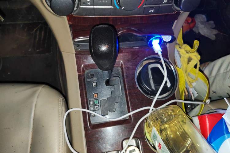 Used Toyota Highlander 2012 2.7L 2WD 5-Seater Elite Edition Gear Lever