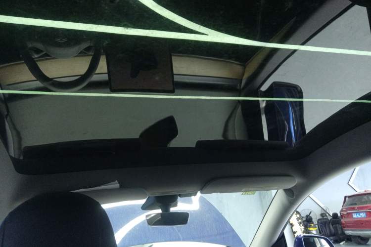 Used Tesla Model Y 2022 Long-Range All-Wheel-Drive Version
