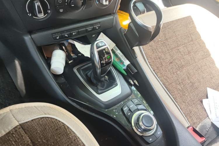 Used BMW X1 2015 sDrive18i Fashion Upgrade Edition Gear Lever