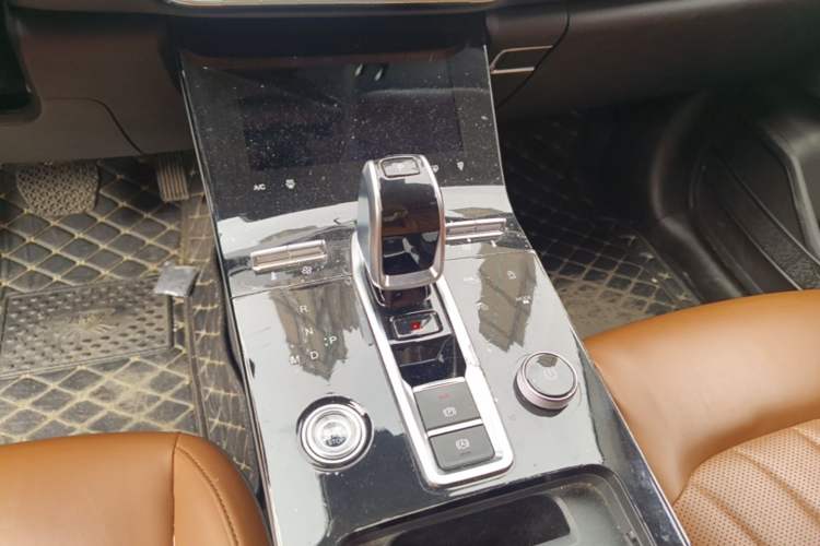 Used Chery Tiggo 8 PLUS 2021 290TGDI DCT Luxury Edition Gear Lever