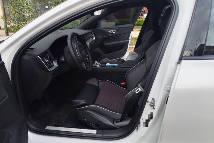 Used Volvo S60 2025 B4 Zhiyuan Sport Edition