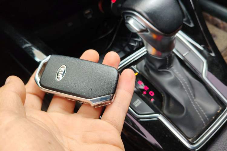 Used Kia Sportage R 2019 2.0L Automatic Smart Luxury Edition Vehicle Key