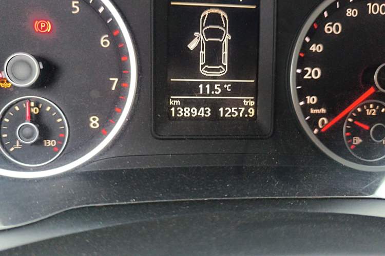 Used Volkswagen Tiguan 2012 1.8TSI Automatic Two-Wheel Drive Trend Edition Odometer Close Up