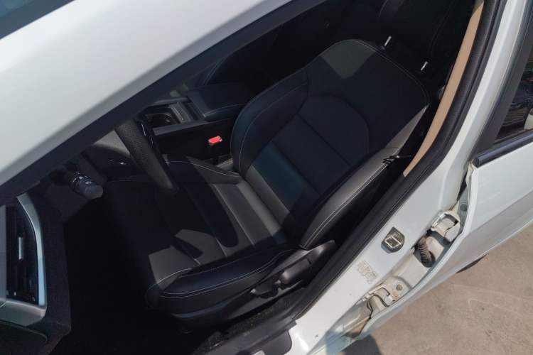 Used Geely Auto Emgrand 2018 1.5L CVT Upward Connect Edition