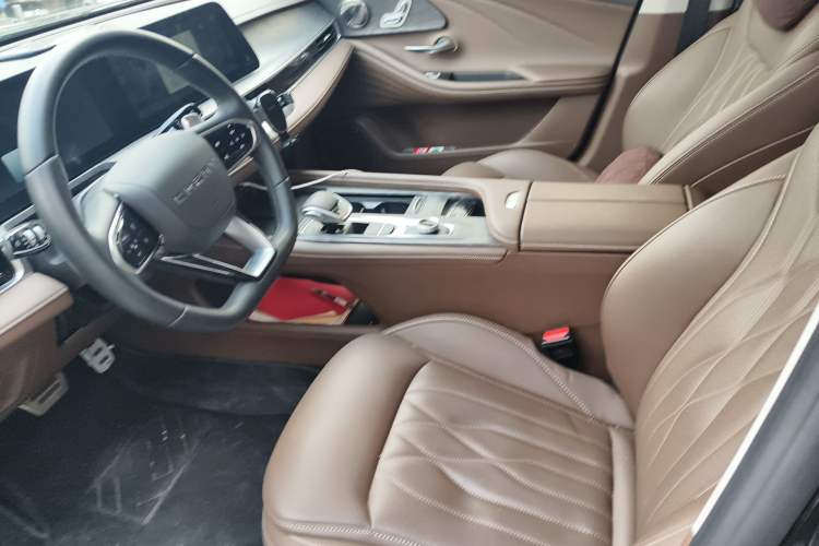 Used Chery Arrizo 8 2024 High-Performance Edition 2.0T DCT Powerfully Tuned Left Front Seat