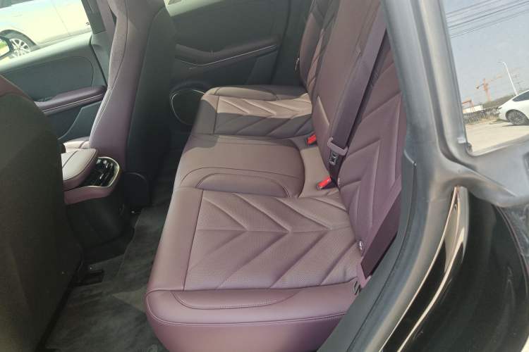 Used Nio ET5T 2025 75 kWh Touring Left Rear Seat