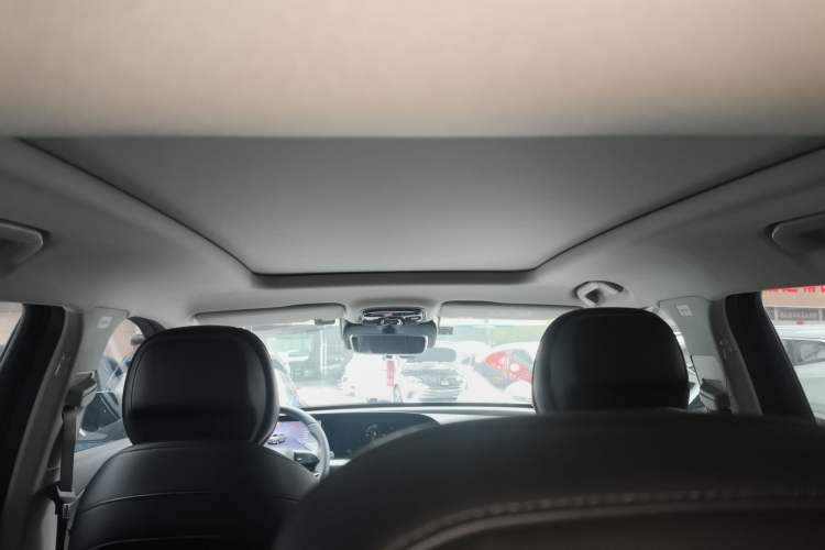 Used EXEED Stellar 2023 400T Two-Wheel Drive Comfort Edition Headliner