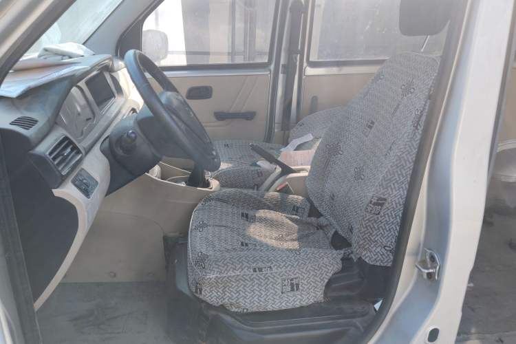 Used CHANGAN KUAYUE Xing V3 2023 1.3L Gasoline Comfort Model 5-Seater Passenger Vehicle Left Front Seat