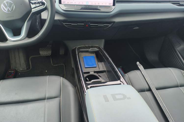 Used Volkswagen ID.4 X 2024 Pure & Smart Edition Gear Lever