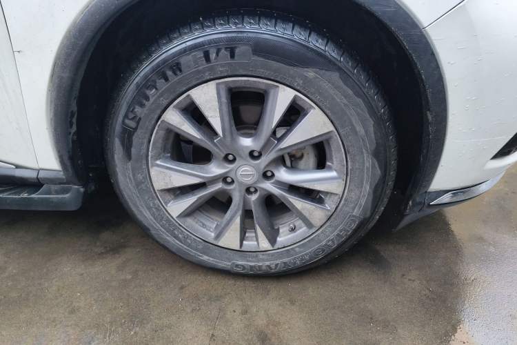 Used Nissan Murano 2015 2.5L XE Two-Wheel-Drive Elite Edition
