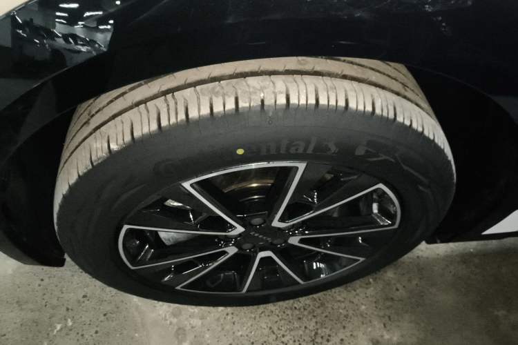 Used Zeekr X 2025 5-Seater Four-Wheel Drive Sport Version Left Front Wheel Hub