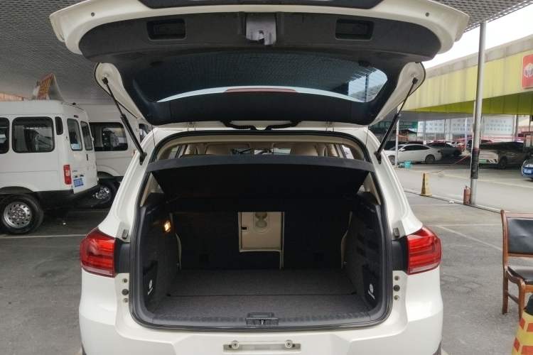 Used Volkswagen Tiguan 2013 1.8TSI Automatic Two-Wheel Drive Luxury Model Trunk