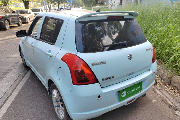 Used Suzuki Swift 2009 1.5L Automatic Two-Tone Xuanrui Edition