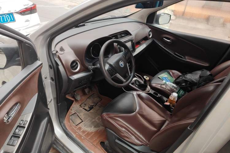 Used Venucia M50V 2017 1.5L XL Manual Comfort Edition Driver Seat