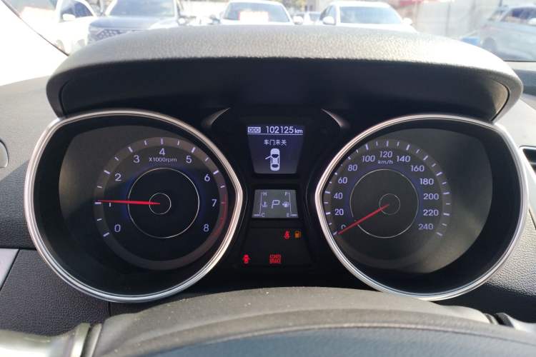 Used Hyundai Elantra (5th Generation / Langdong) 2016 1.6L Automatic Prestige Model
