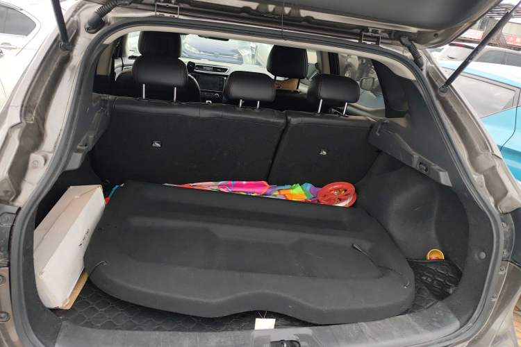 Used Nissan Qashqai 2019 2.0L CVT Luxury Edition Trunk