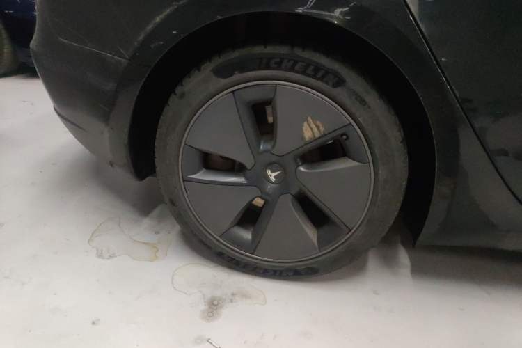 Used Tesla Model 3 2021 Standard Range Rear-Wheel Drive Upgraded Version 3D6 Right Rear Wheel Hub