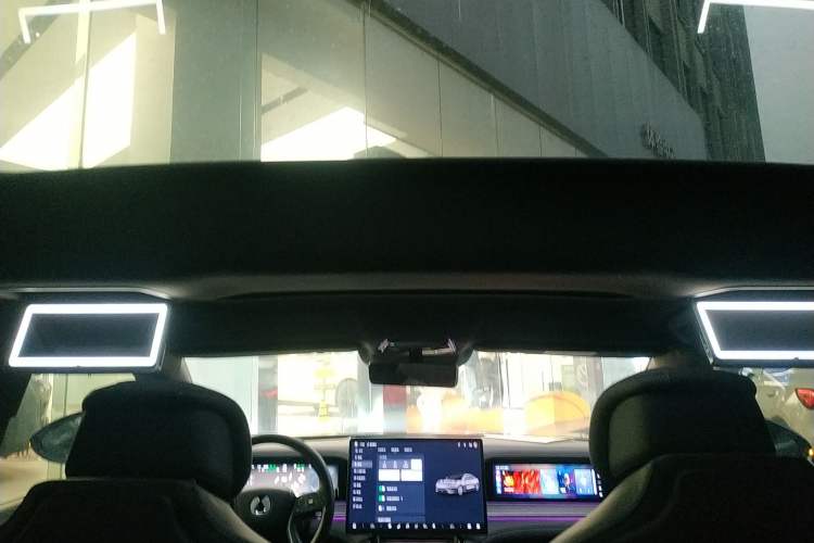 Used Denza Z9 2024 1100 km Four-Wheel Drive Max Version