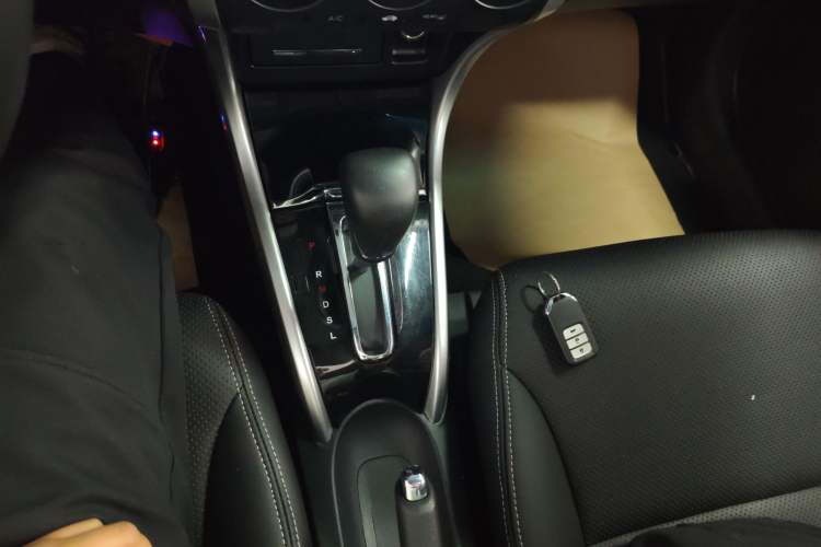 Used Honda Crider 2016 1.8L CVT Luxury Edition
