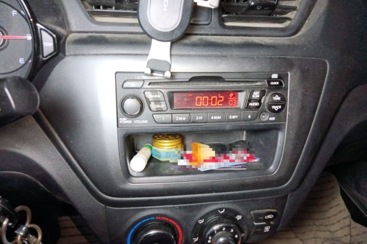 Used Kia K2 2012 Sedan 1.4L MT GLS Commemorative Edition