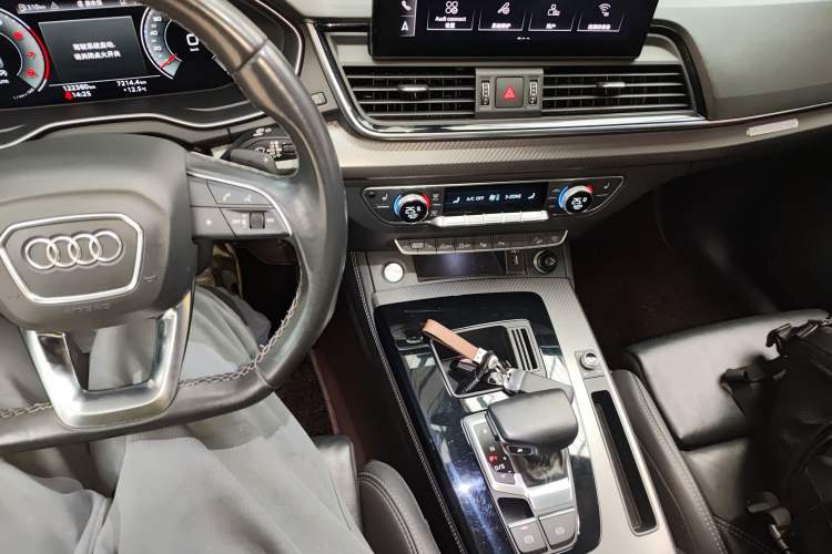 Used Audi Q5L 2021 40 TFSI Luxury Dynamic Edition
