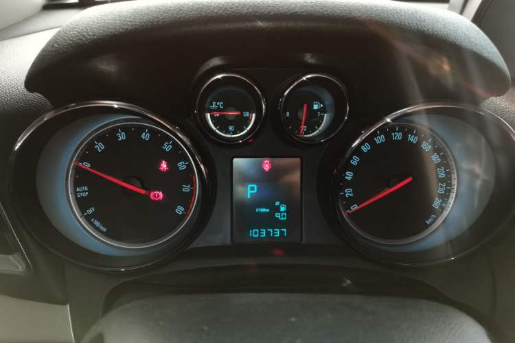 Used Buick Encore 2015 1.4T Automatic Two-Wheel Drive Urban Elite Version