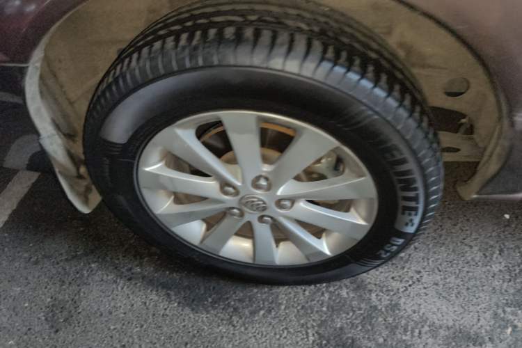 Used Buick GL8 2014 2.4L Classic Edition
