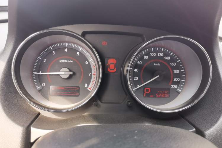 Used Bestune B50 2013 1.6L automatic luxury version Instrument Cluster