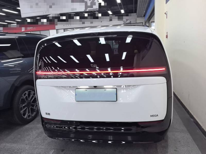 Used Li Auto MEGA 2024 Ultra Model — 5
