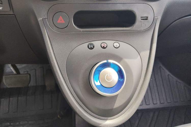 Used ORA Black Cat 2021 301 km Basic Version
