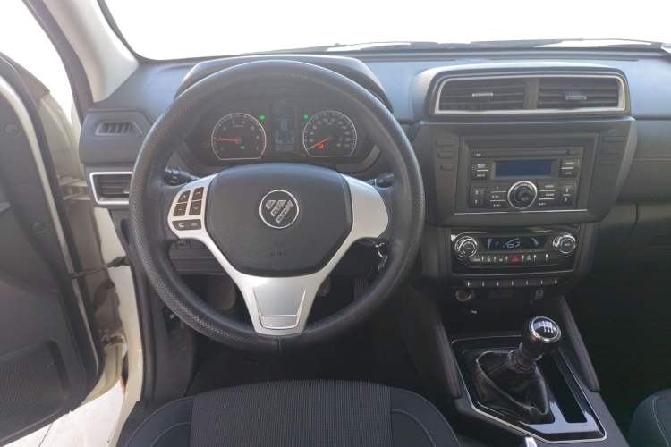 Used Foton Conqueror 3 2020 2.4L Challenger 3 Two-Wheel Drive Enjoyment Version High Cargo Bed Standard Wheelbase 4K22D4M