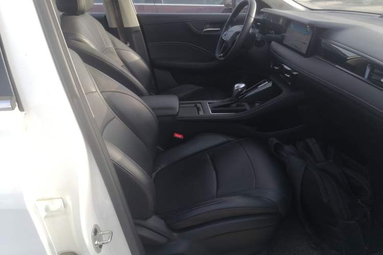 Used Roewe i5 2023 1.5L CVT Luxury Edition Right Front Seat