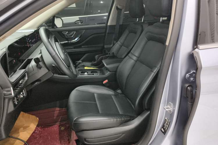 Used Lincoln Corsair 2024 2.0T Two-Wheel Drive Deluxe Edition
