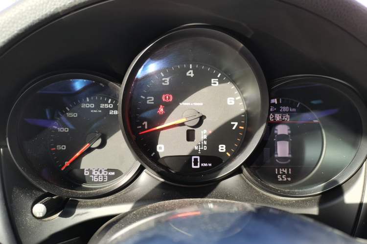 Used Porsche Macan 2014 Macan 2.0T
