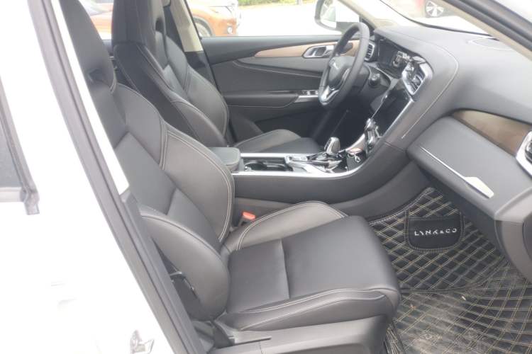 Used Lynk & Co 01 2020 2.0T Two-Wheel Drive Pure Pro Version China VI Standard