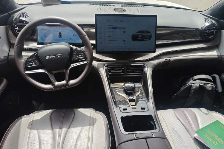 Used BYD Frigate 07 2023 DM-i 205KM Prestige Model