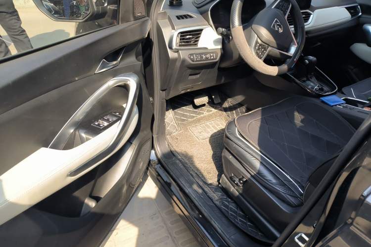 Used Baojun 530 2018 1.5T DCT Flagship Version China V Emission Standard
