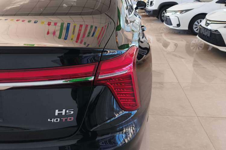 Used Hongqi H5 2023 2.0T Automatic Smart Connect Flagship Edition Exterior 3