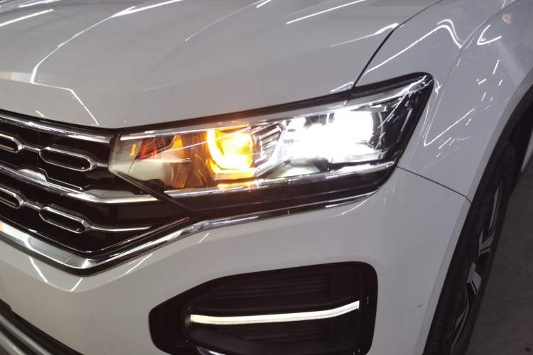 Used Volkswagen Tayron 2022 330TSI Two-Wheel Drive Luxury Smart Connectivity Version