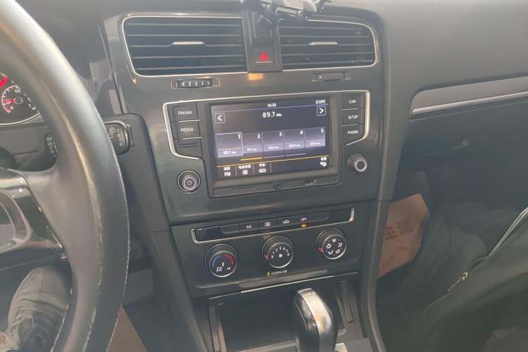 Used Volkswagen Golf 2017 230TSI Automatic Comfort Edition – Celebrating Milestone of One Million Units
