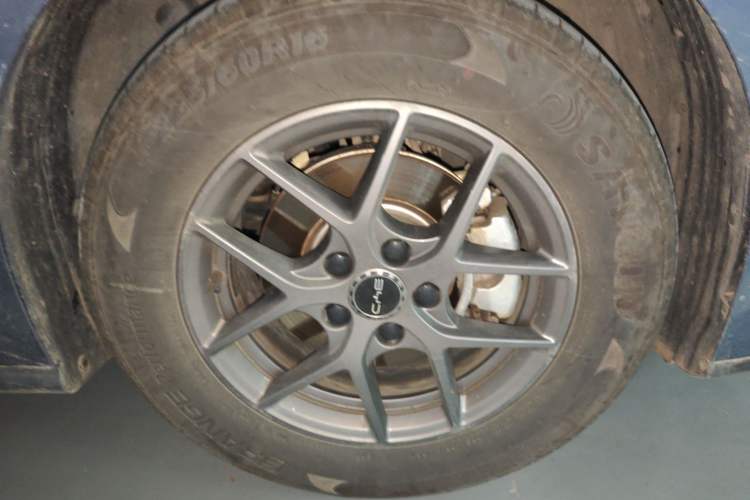 Used BYD Seal 06 New Energy 2025 DM-i Smart Drive 80KM Luxury Model Right Front Wheel Hub