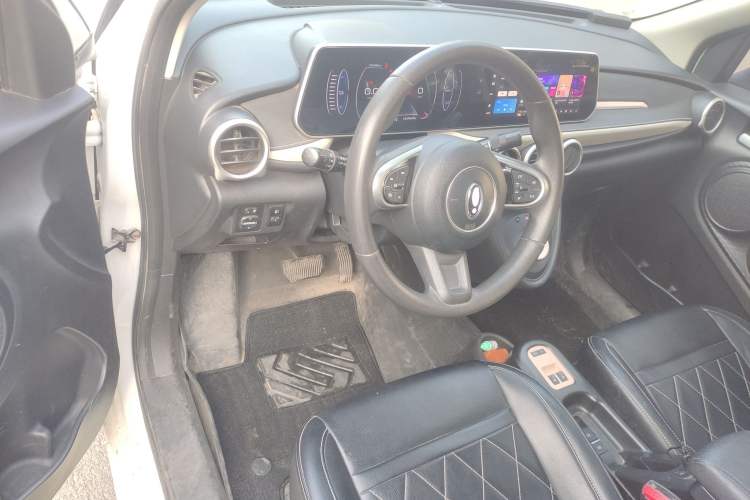 Used ORA Black Cat 2022 351 km Range Comfort Version Ternary Lithium Center Console