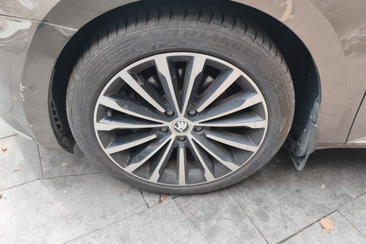 Used Skoda Superb 2016 TSI330 DSG Smart Drive Edition
