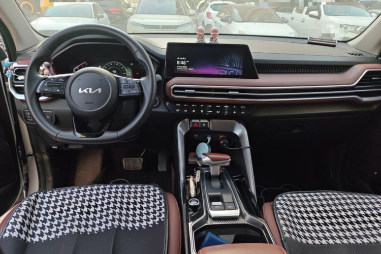 Used Kia Sportage R 2021 Ace 2.0L Splendid Edition Center Console