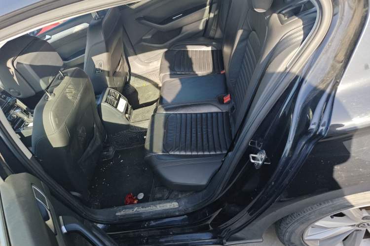 Used Volkswagen Magotan 2018 280TSI DSG Leading Model Left Rear Seat