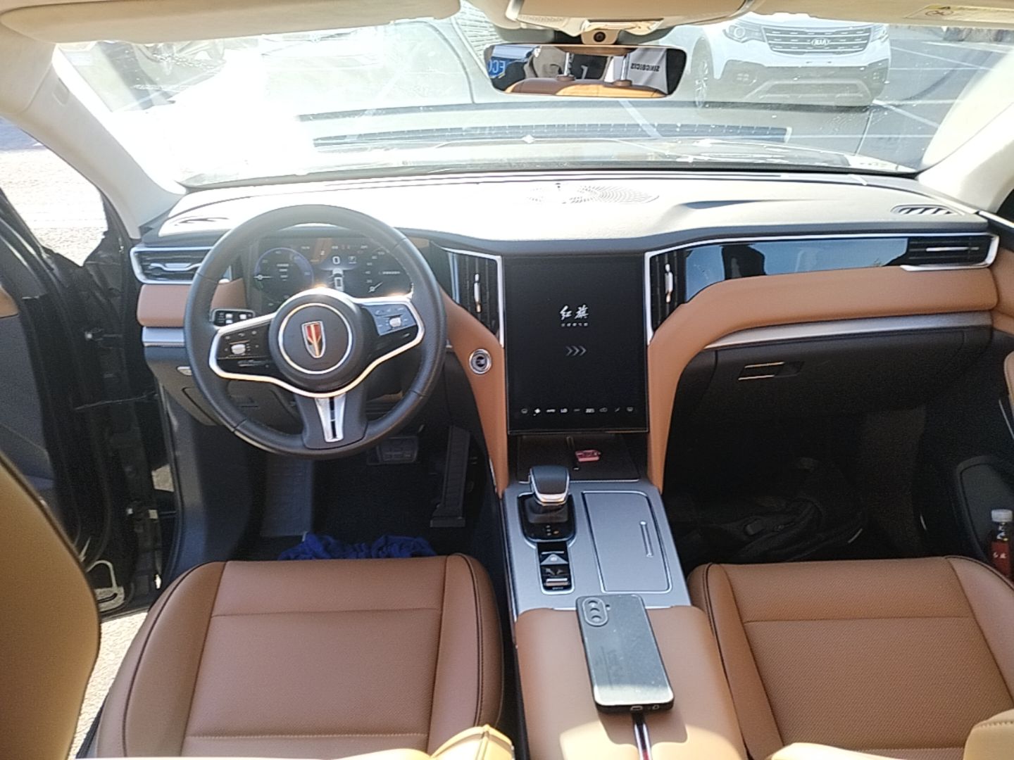 Hongqi HS7 PHEV 2025 Model 2.0T PHEV Four-Wheel Drive 2 Million Units Commemorative Edition 6-Seater — снимка 17