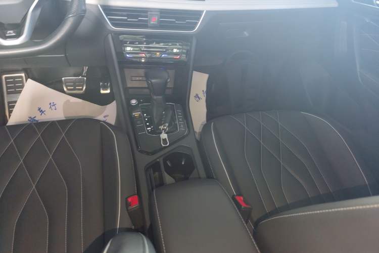 Used Volkswagen Tiguan L 2022 330TSI Automatic Two-Wheel Drive R-Line Enhanced Edition
