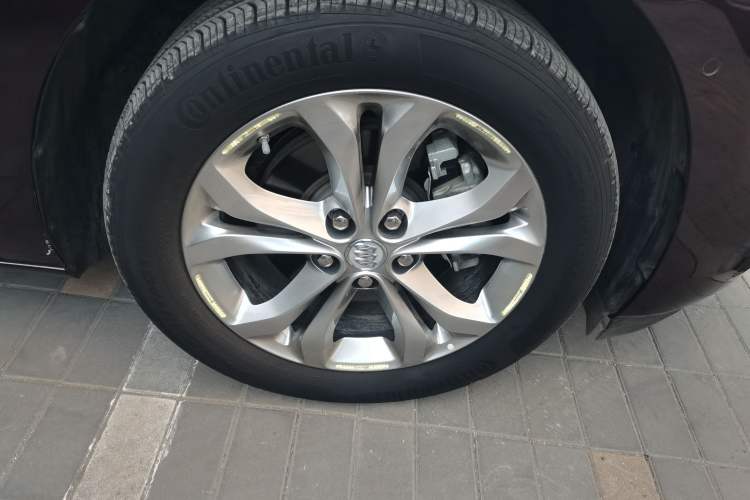 Used Buick GL8 2017 28T Avenir Avia National Emission Standard V